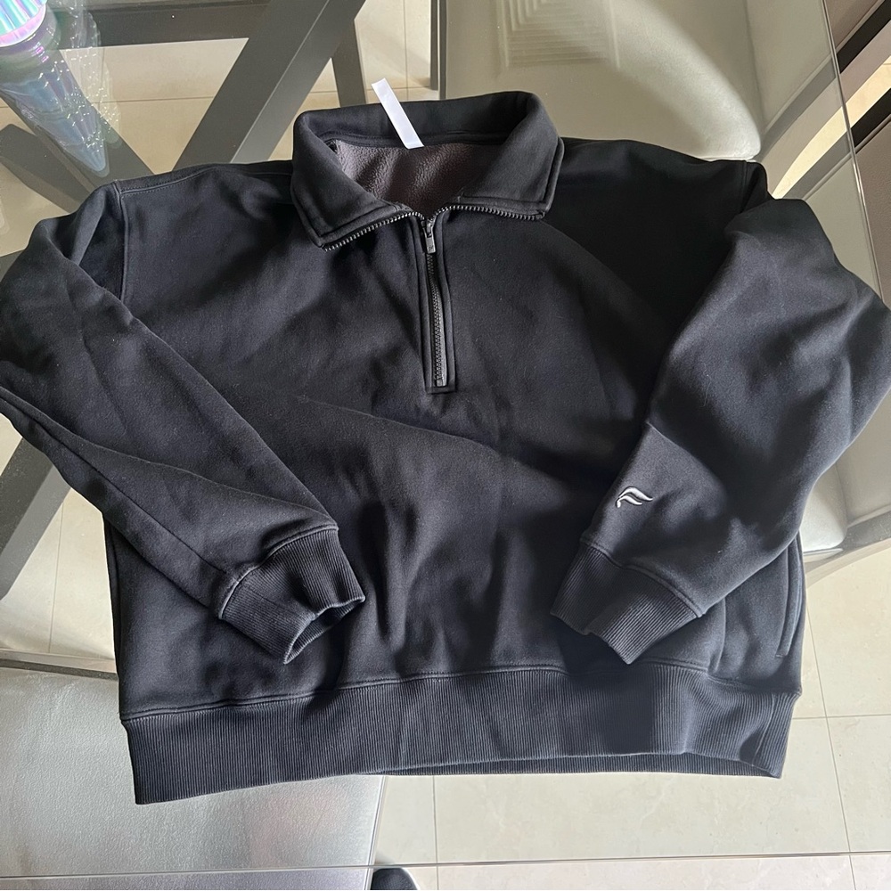 Fabletics Women’s Cropped Cozy Fleece 1/2 Zip Sweatshirt in black
